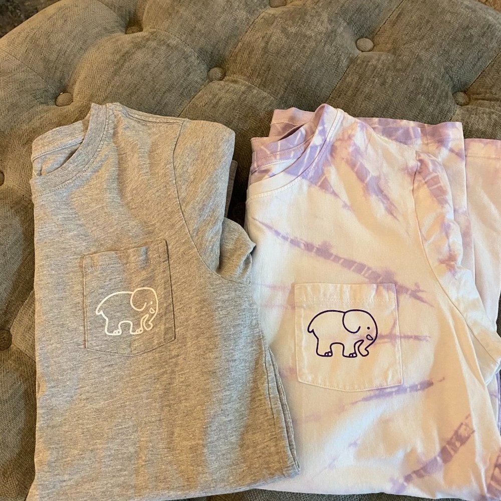 Lot of 2 Ivory Ella T-shirts size Medium